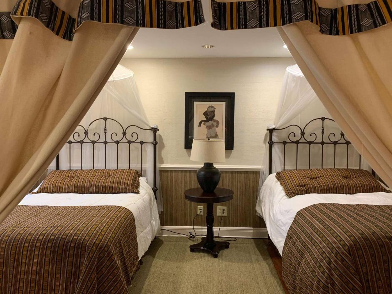 The Lake Manor Bed and Breakfast Morgantown Buitenkant foto